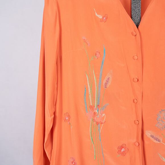 Diane Von Furstenberg Women's Size MEDIUM 100% Silk Beaded Embroidered Blouse - Picture 3 of 9